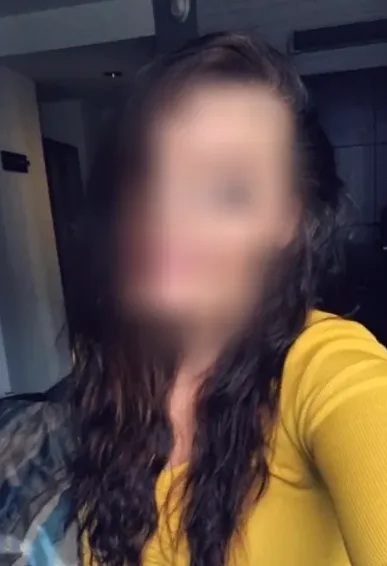 Courtney, 35