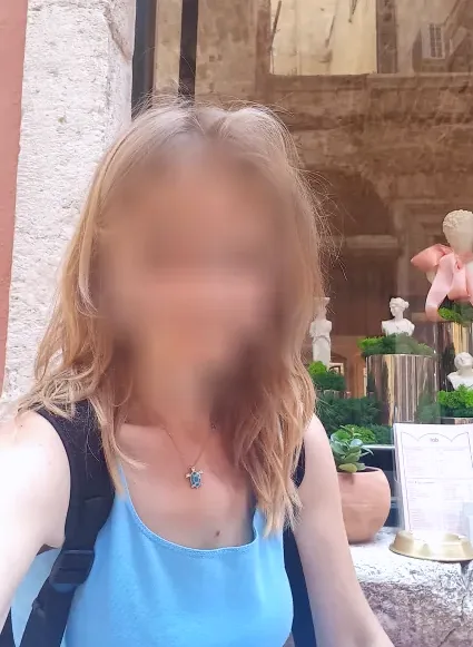 Harleen, 39