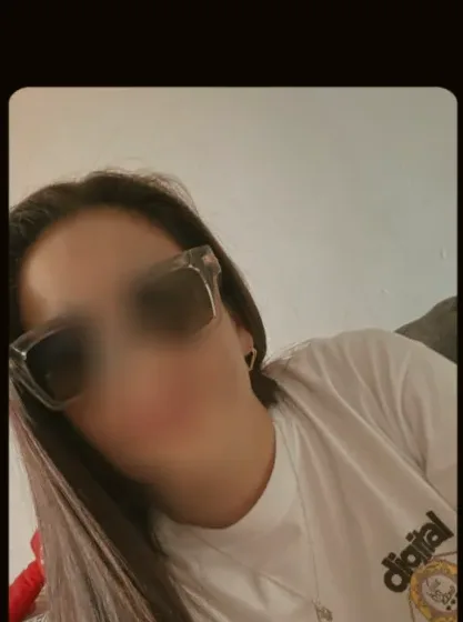 Lucy, 34