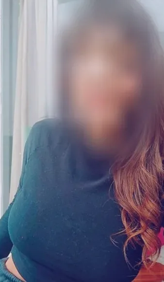 Mehak, 33