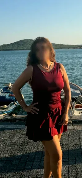 Niamh, 30