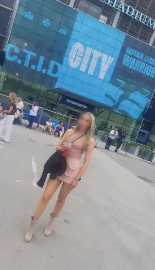 Paige, 28