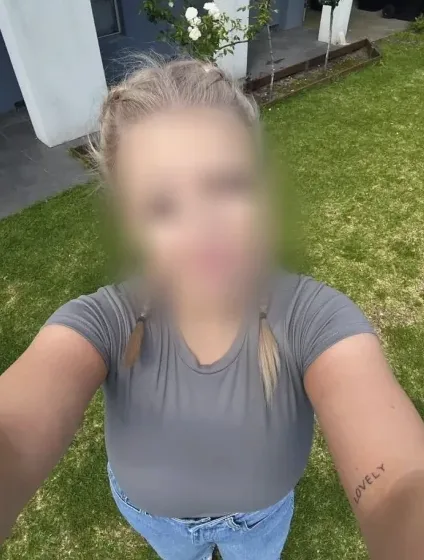 Poppy, 30