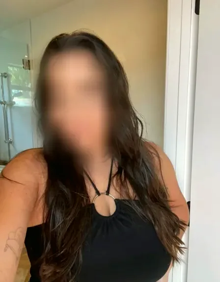 Rhian, 36