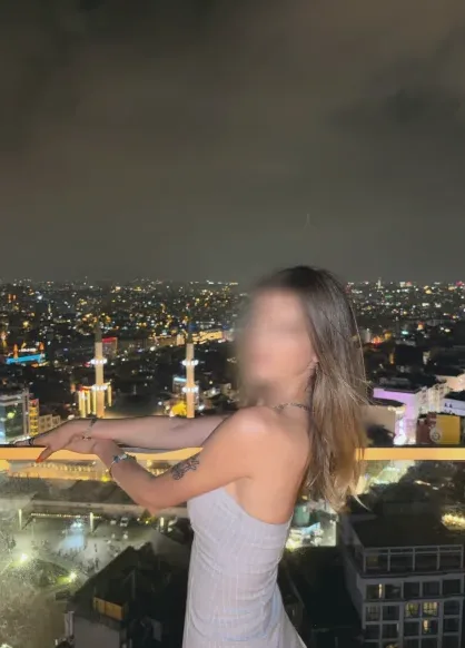 Salma, 27