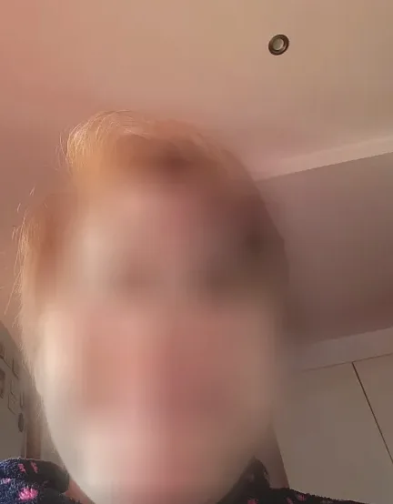 Samantha, 38
