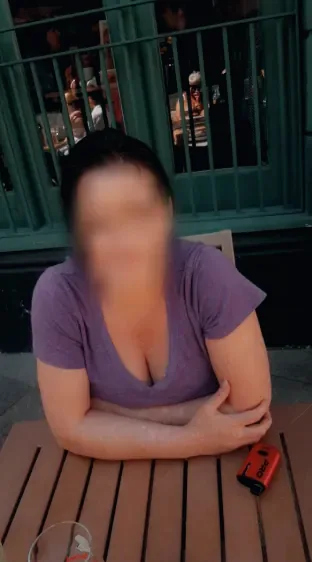 Sarah, 39