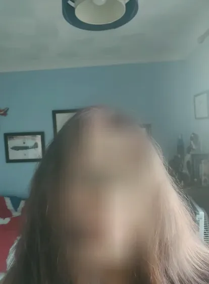 Sinead, 24